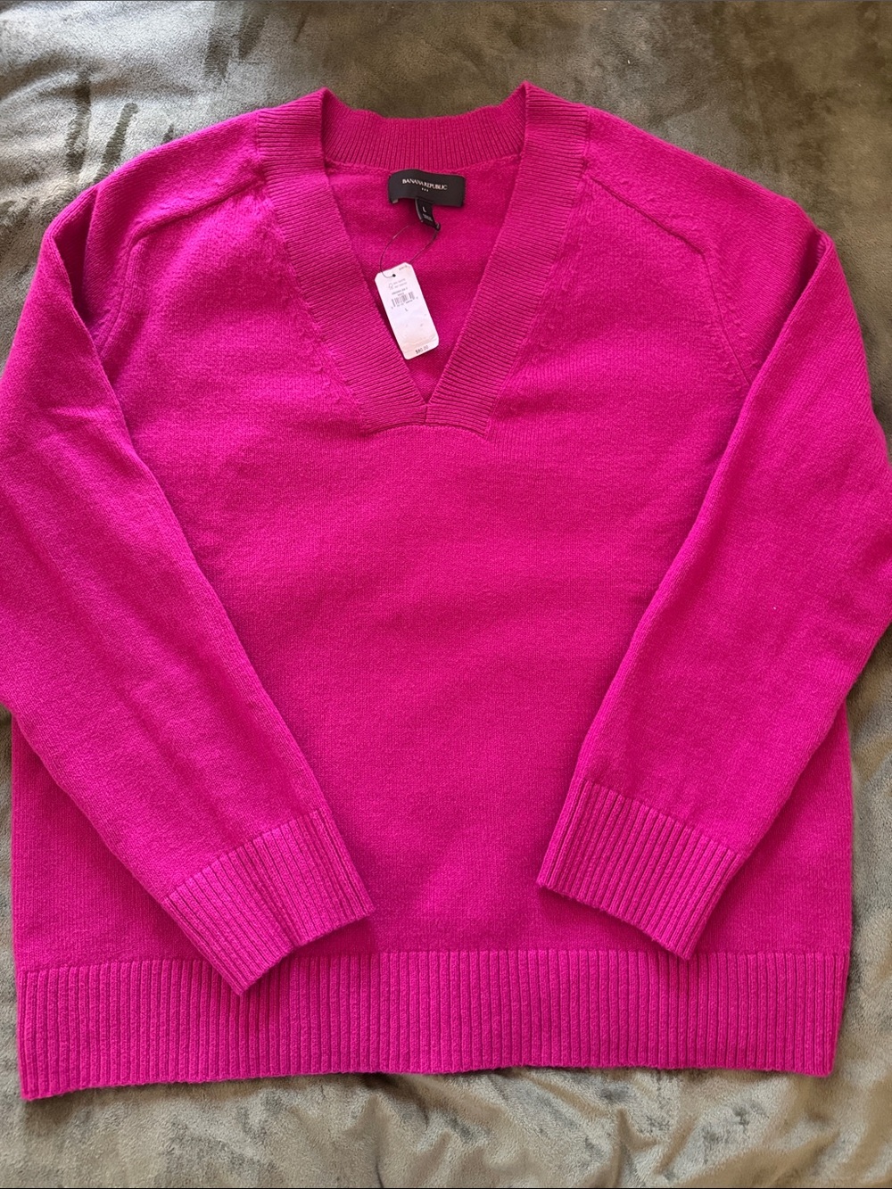 Banana Republic Bright Fuchsia V-Neck Sweater